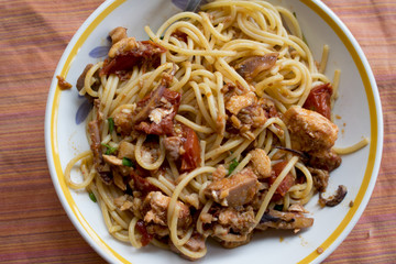 spaghetti with swordfish and tomatoes