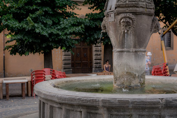 Fontana nella piazza © GMfoto