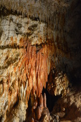 stalaktyty i stalagmity