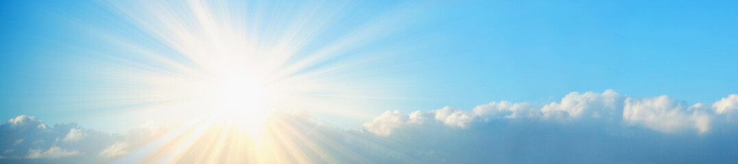 Sonniger Himmel