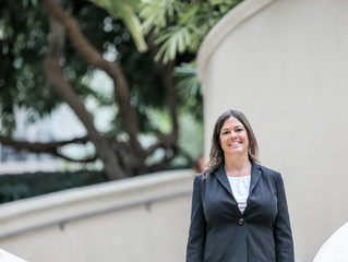 Fototapeta premium Businesswoman at hotel