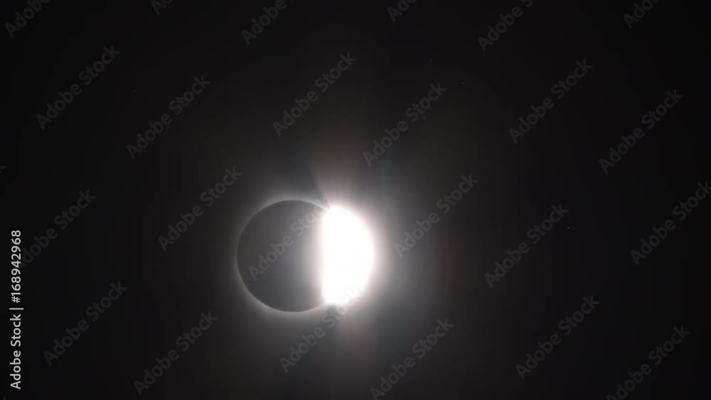 Wall mural real time scenic of the total solar eclipse near totality from the august 21, 2017 event in oregon.