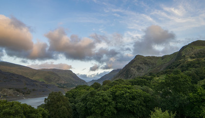 Fototapeta premium Llianberis lake and it's surrounding stunning landscape