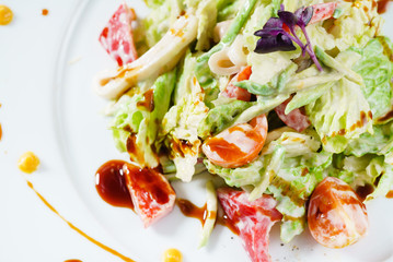 salad with chicken