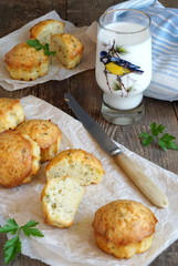 Cupcakes from courgettes and cheese