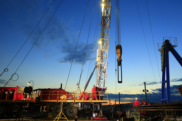 the oil workers are working