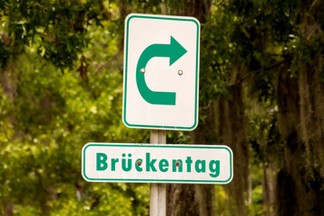 Schild 273 - Brückentag