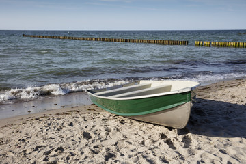Ruderboot, Strand, Ostseebad Nienhagen, Ostseeküste, Mecklenburg-Vorpommern, Deutschland