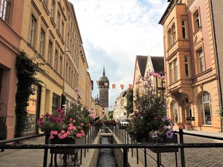 Obraz premium Lutherstadt Wittenberg Schlosskirche Touristen