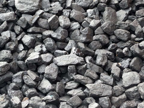 large pieces of black industrial coal 