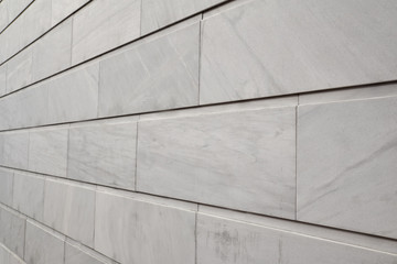 Mur en marbre gris à joints vifs