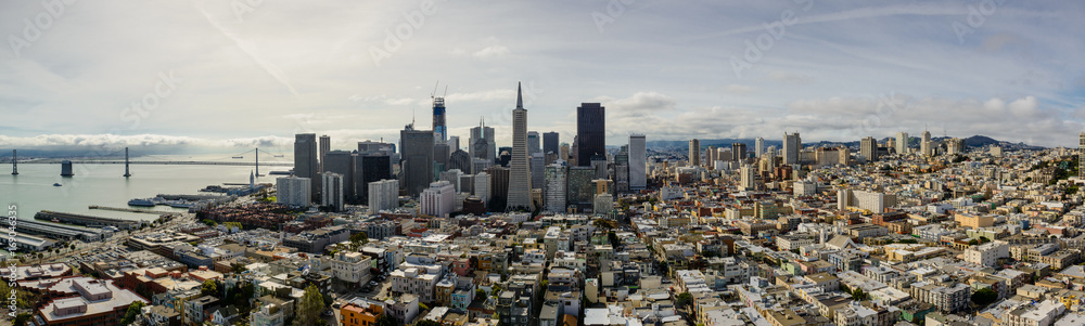 Wall mural san francisco skyline - coit tower view pano