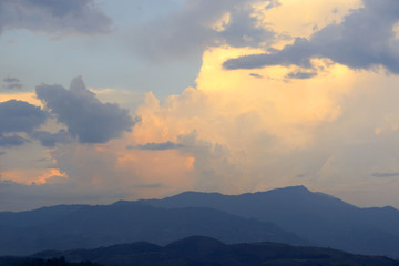 Atardecer en la selva