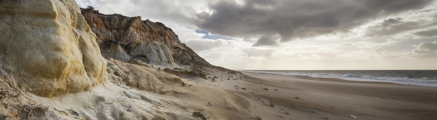 Weiter Strand in Portugal