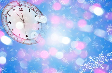 Fototapeta na wymiar красивый новогодний фон с часами и снежинками на цветном фоне 