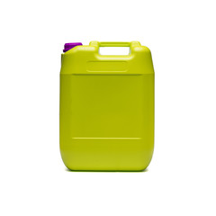 Zielony plastikowy pojemnik na białym tle