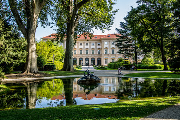 Palais Lichtenstein, Sommerresidenz Lichtenstein und Garten Lichtenstein in Wien, Österreich