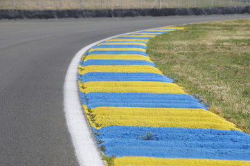 Coloured Curb
