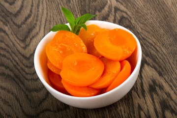 Canned apricots