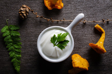 Ingredients for yellow mushroom (chanterelle) fungus sauce.