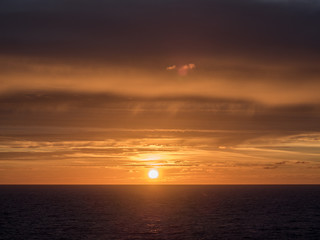 Sonnenuntergang über dem Meer