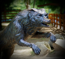 Wolf statue in the park