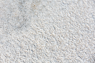 Structure of salt deposits on stone