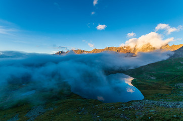 Lago nero al passo gavia