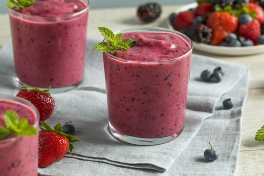 11 Fresh Fruit Smoothies Everyone Will Enjoy Easy smoothie recipes, Fresh fruit