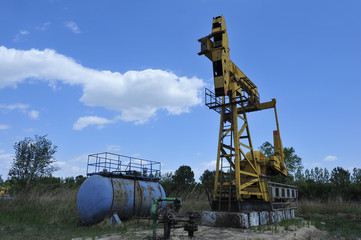 Fototapeta na wymiar The oil pump