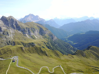 Dolomiten aus der Luft