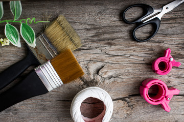 tools for craft (brushes, scissors, rope)