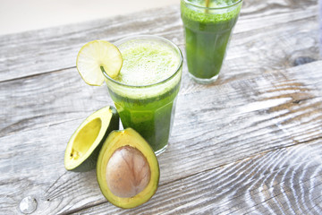 smoothie with avocado