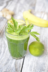 smoothie with lime, avocado and banana