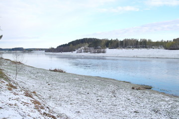 весна май месяц выпал снег