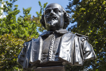 Fototapeta premium William Shakespeare Bust in London