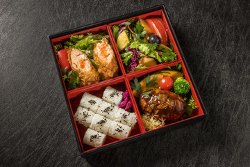 ハンバーグ弁当　Bento of hamburger steak
