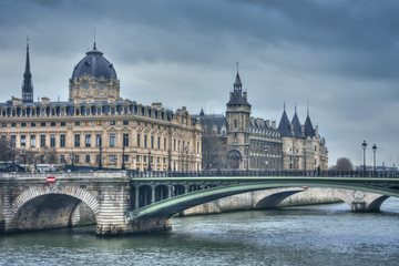 Fototapeta na wymiar Pont Notre-Dame