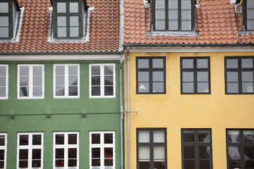 Fototapeta na wymiar copenaghen - building facade in nyhavn