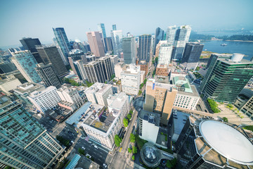 Obraz premium Widok z lotu ptaka na drapacze chmur w Vancouver, Kanada