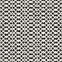 Hand drawn style seamless pattern. Abstract geometric tiling background in black and white. Vector doodle line lattice