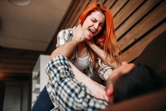 Wife strangles her husband, quarrel, conflict