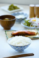 朝食