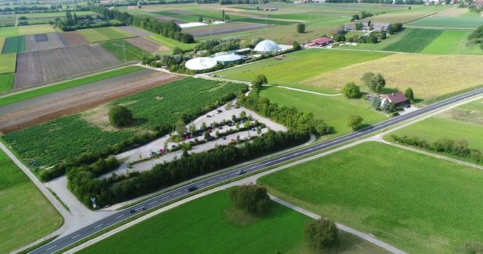 Anflug Papiliorama, Kerzers, Schweiz