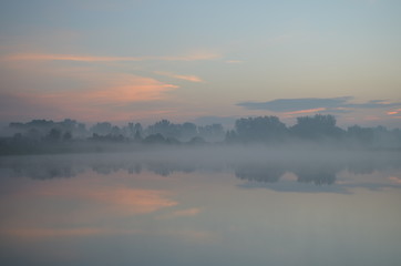 Świt nad jeziorem/Dawn by the lake