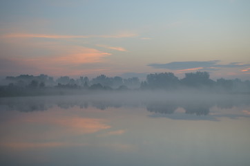 Świt nad jeziorem/Dawn by the lake © Pictofotius
