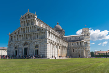Kathedrale und schiefer Turm von Pisa 