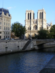 Fototapeta na wymiar Notre Dame de PAris 