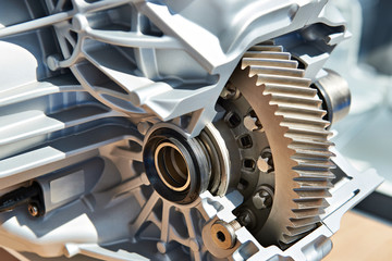 Gear of main drive in automatic transmission