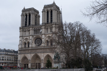 Obraz na płótnie Canvas Notre-Dame de Paris